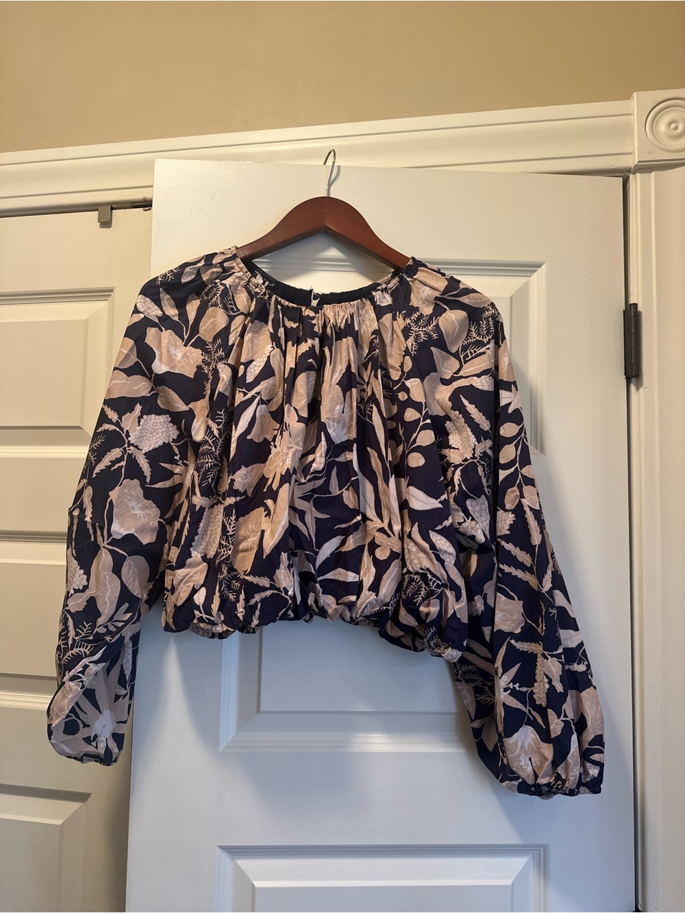 Anthropologie Navy and Cream Floral Peasant Blouse